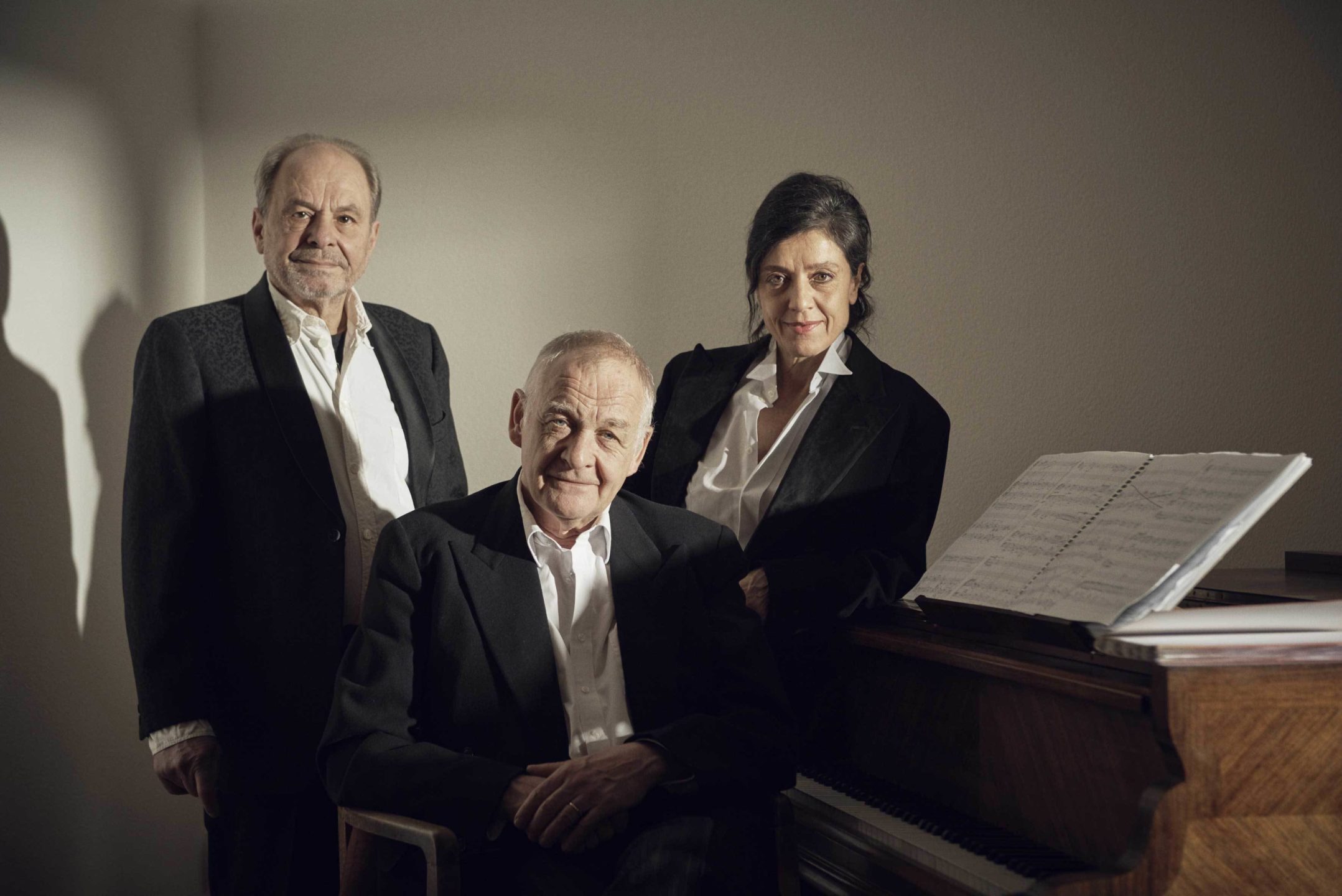 Rossi Vogel Leerer Stuhl